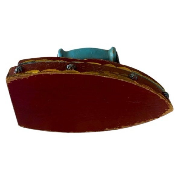 Vintage Decorative Iron with Floral Design - Picture 5 of 5